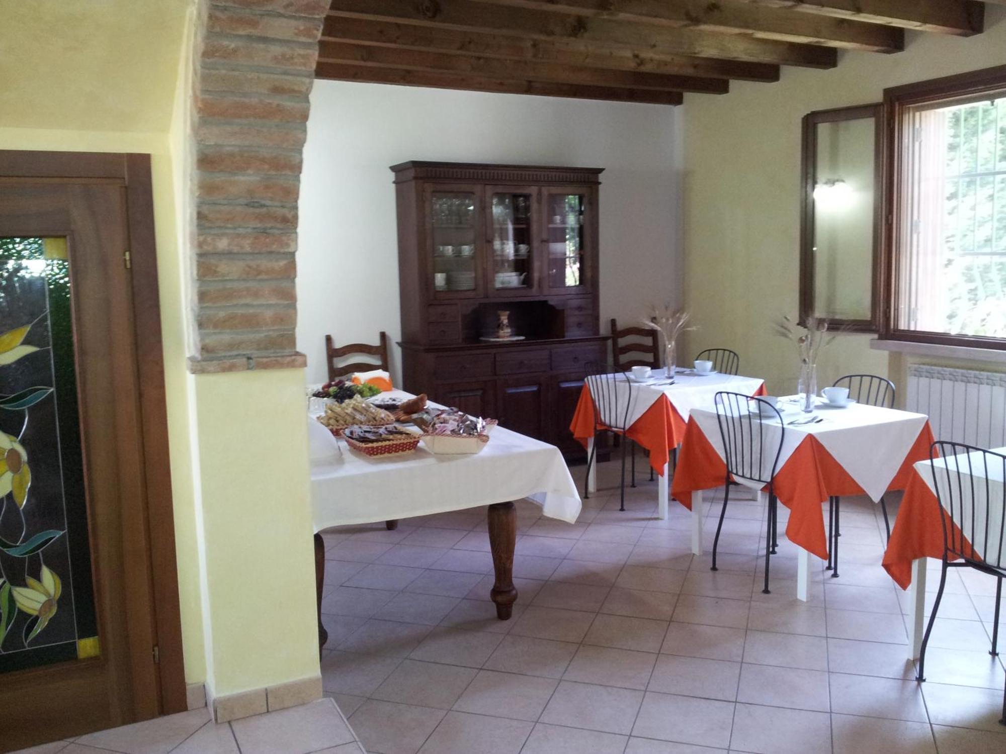 Bb Parco Del Mincio Bed & Breakfast Virgilio ภายนอก รูปภาพ